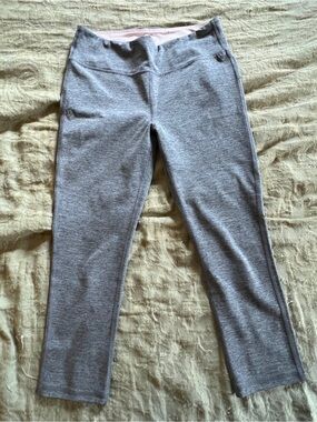 Women’s Sporty Activewear Heather Grey Mid-Rise Cropped Workout Leggings Size M